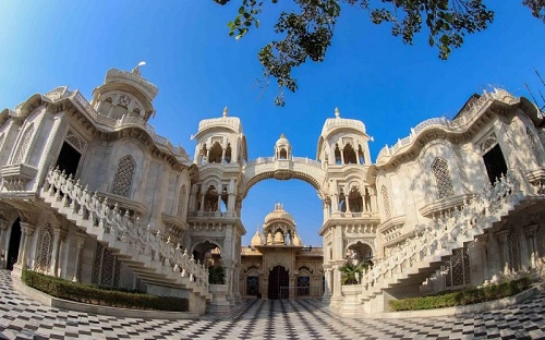 ISKCON Vrindavan (Sri Krishna Balaram Mandir, Uttar Pradesh)