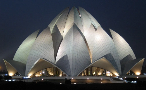 Lotus Temple Timings, How to Reach & Best Time to Visit