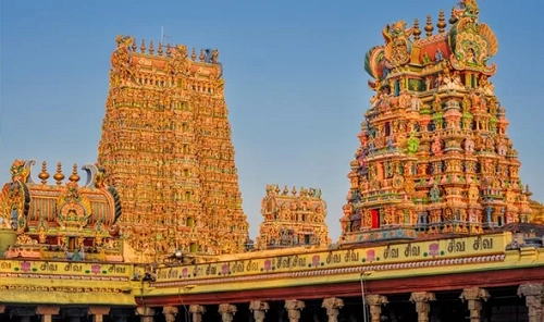 Meenakshi Amman Temple Timings, How to Reach & Best Time to Visit
