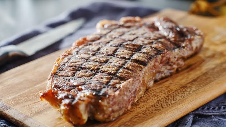 Why You Must Rest Steak Before Slicing It